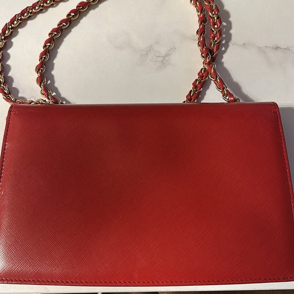 SOLD! Salvatore Ferragamo Ginny Leather Crossbody Bag Red - Picture 3 of 5